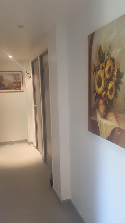 Residence V-Hugo Montfermeil Extérieur photo